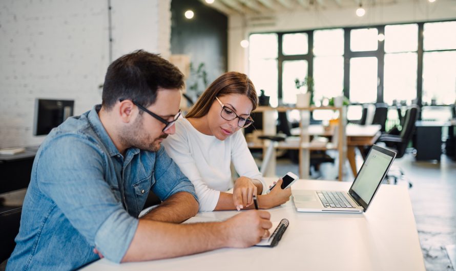 2026, anul transparenței: Topul salariilor și beneficiilor pentru joburile publicate pe Hipo.ro