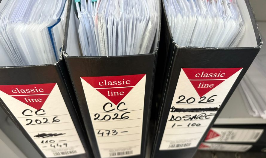 Cum negociau românii cu băncile acum 10 ani și ce solicită azi?