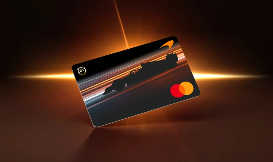 Aproape 80.000 de fani ai Echipei McLaren Mastercard Formula 1® în BT Pay. Acum și un card fizic, în euro: McLaren F1 Team Mastercard Debit Gold, emis de Banca Transilvania